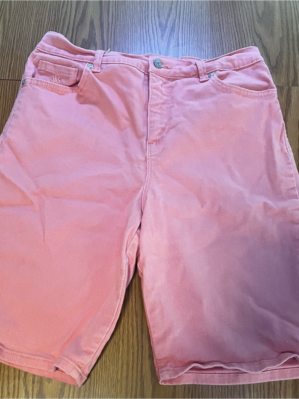 Gloria Vanderbilt Coral Pink Bermuda Shorts Size 10P